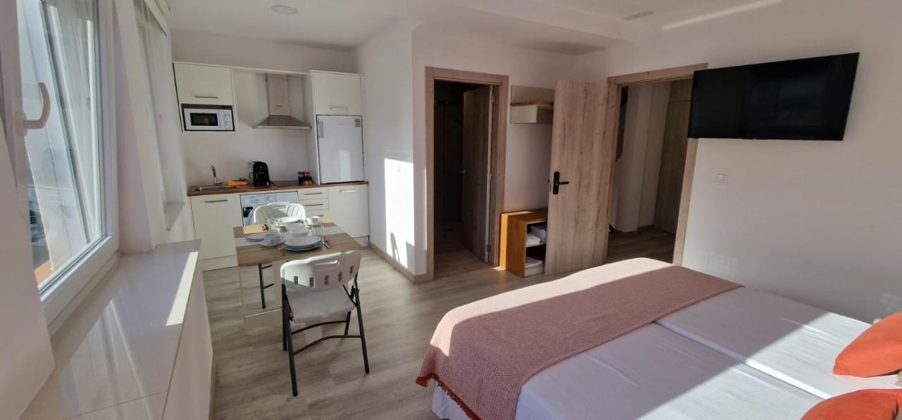 Estudios En Plaza Cabo Da Centro Appartement *
