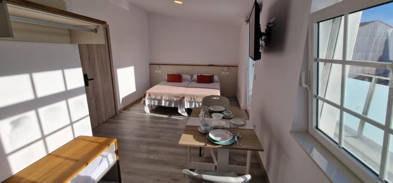 Estudios En Plaza Cabo Da Centro Apartment *