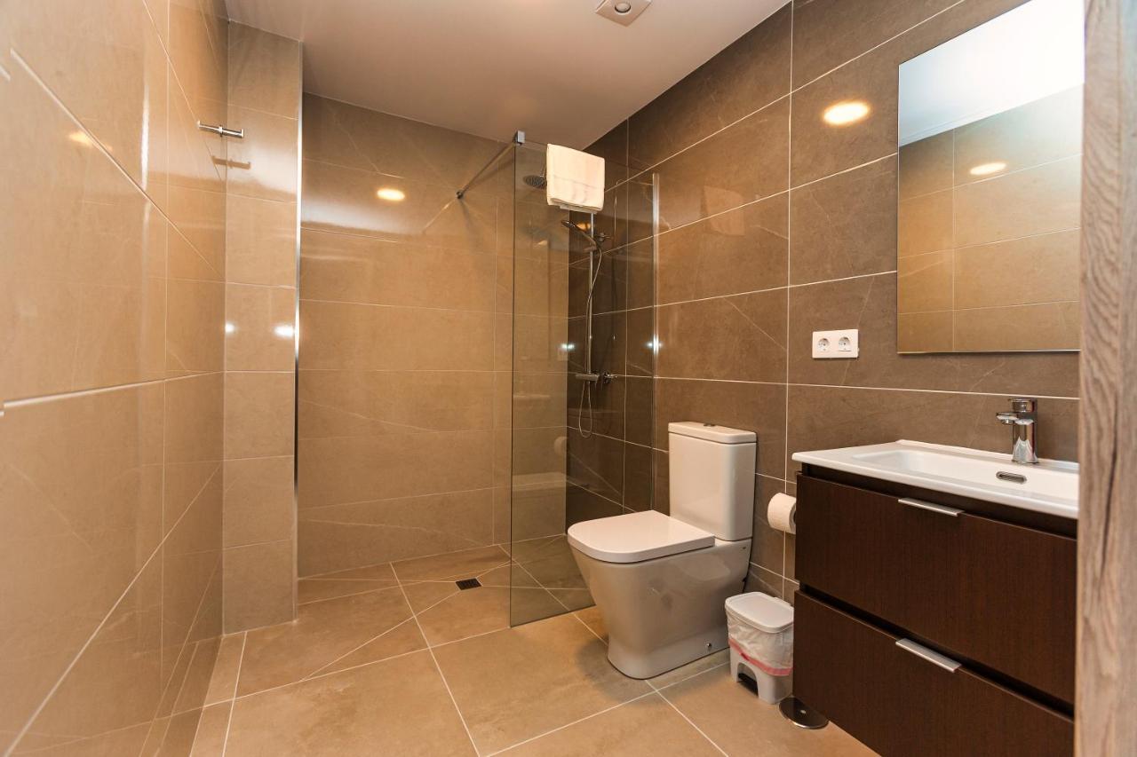 Estudios En Plaza Cabo Da Centro Apartment *